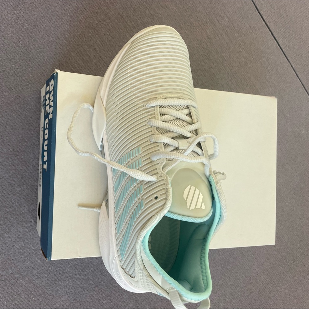 Women’s K-Swiss hyoercourt extreme tennis shoe